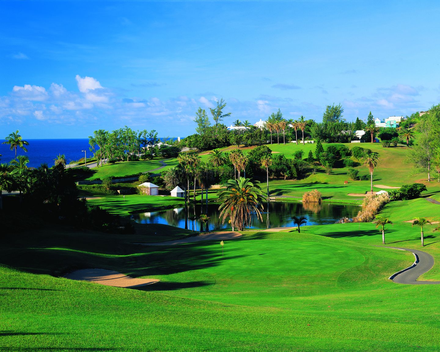 How Many Golf Courses Are There in Bermuda?